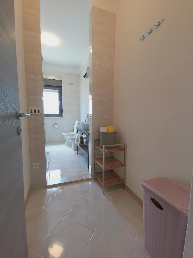 Apartment Pineta With Terrace & Park Wood View Пула Екстериор снимка