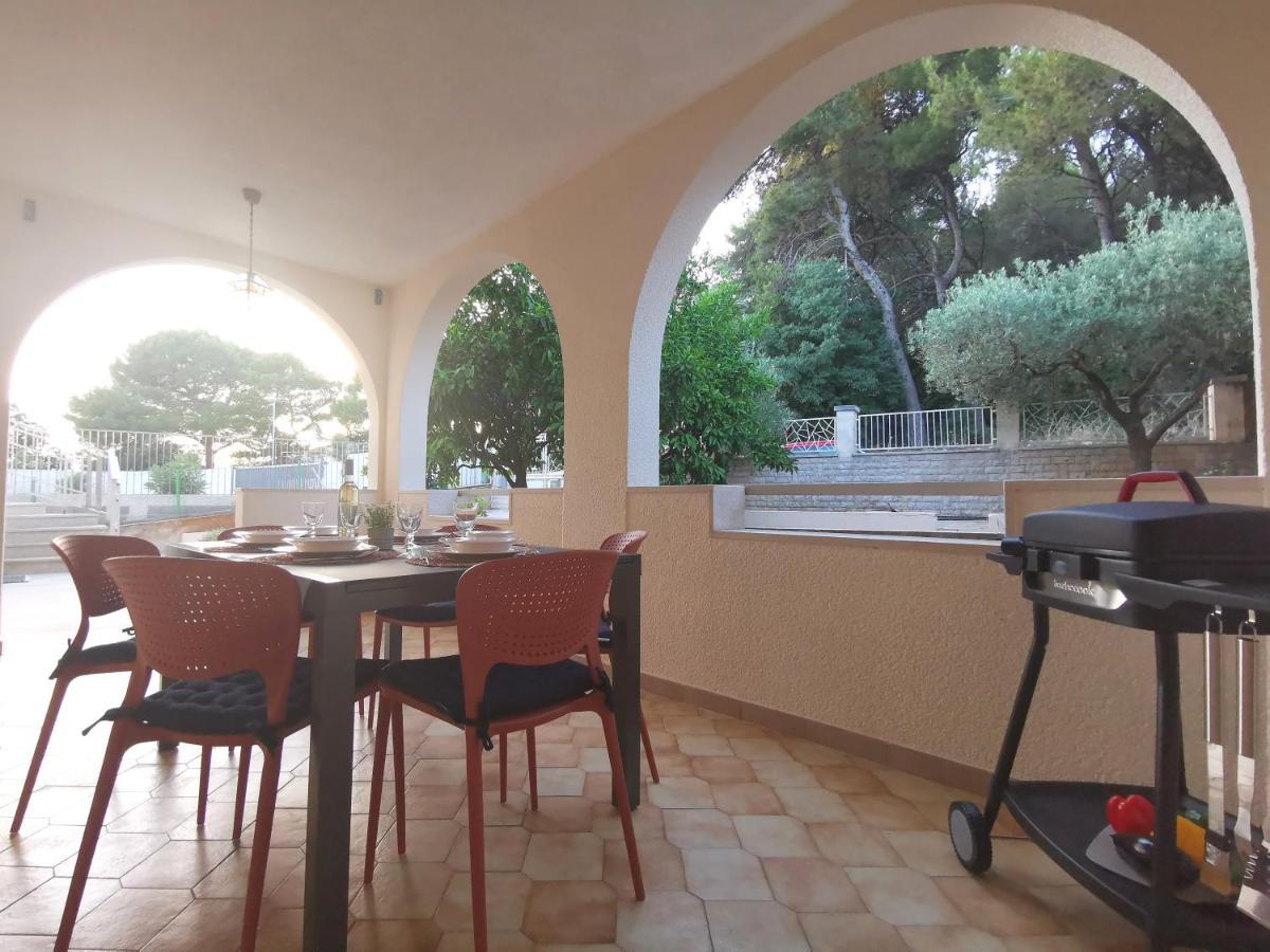 Apartment Pineta With Terrace & Park Wood View Пула Екстериор снимка
